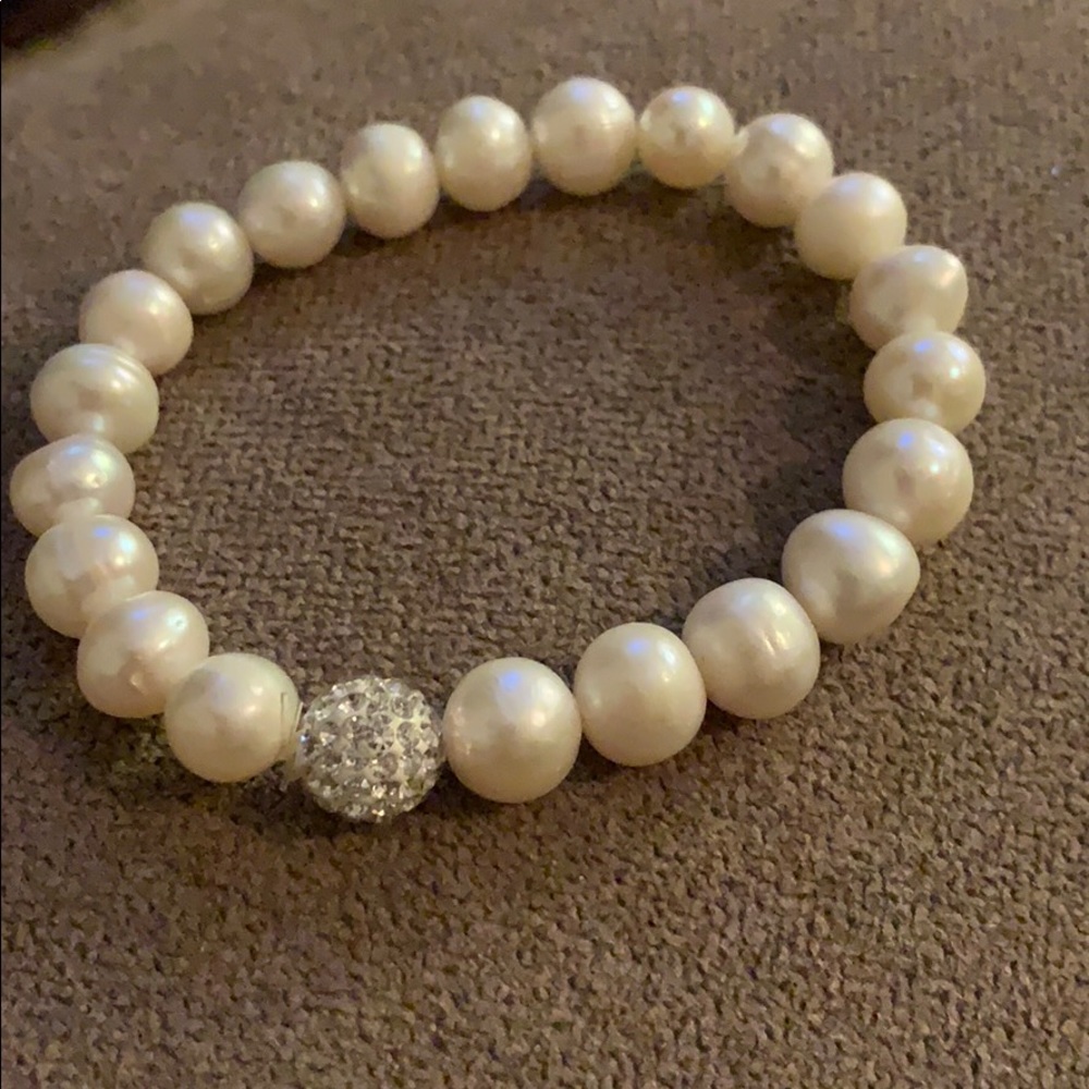 Pearl bracelet